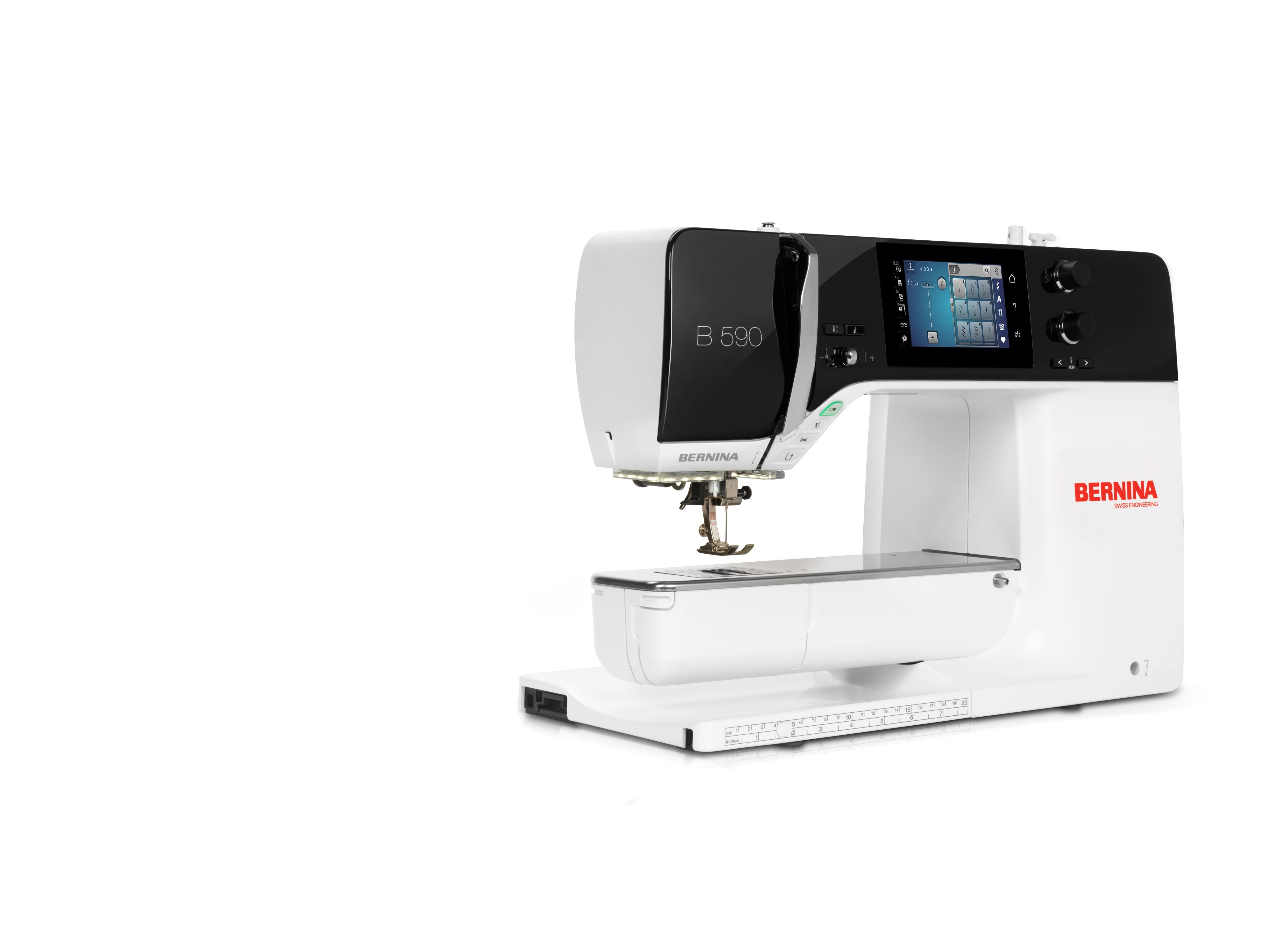 BERNINA 590 mit SDT-Stickmodul