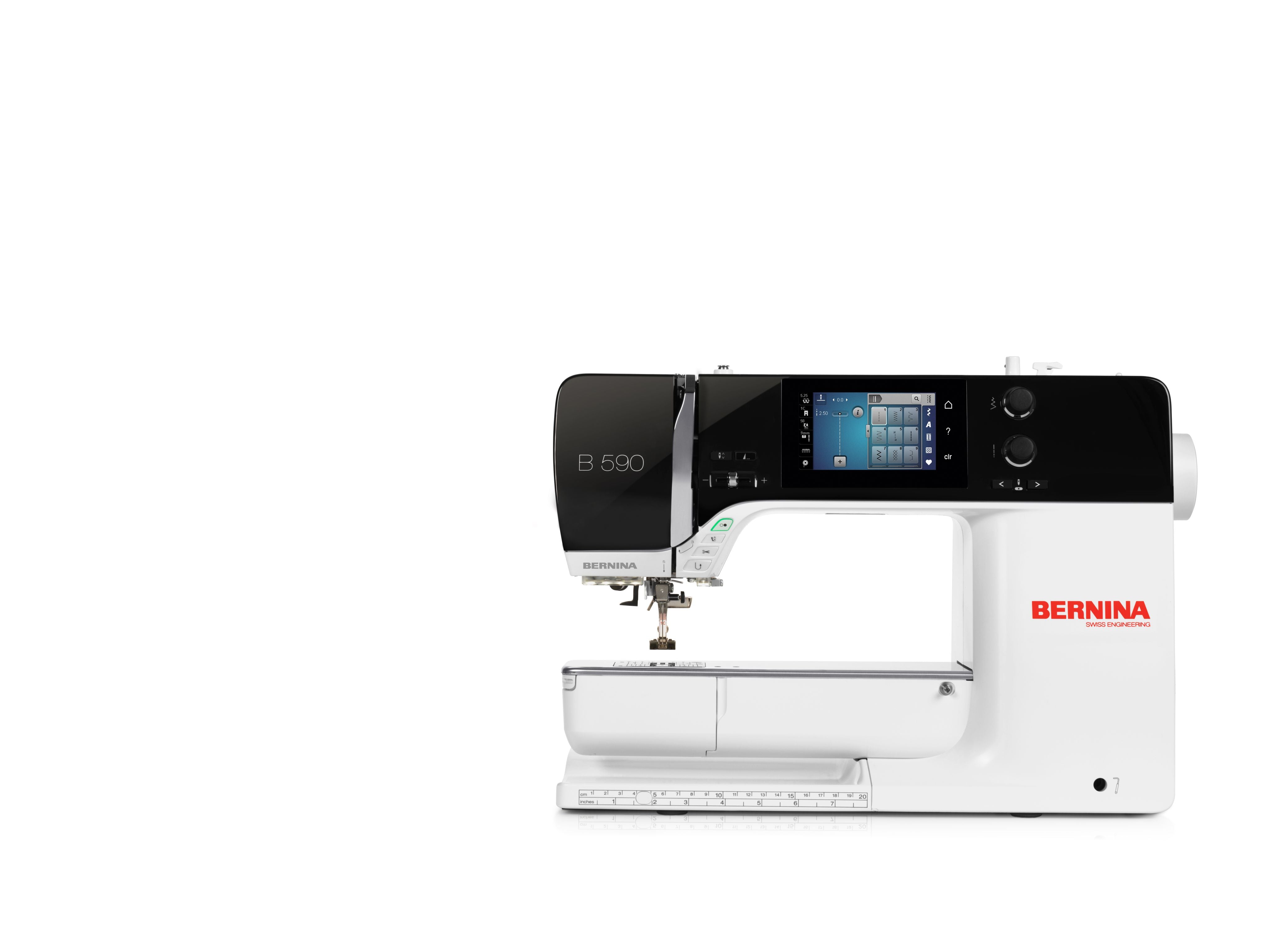 BERNINA 590 mit SDT-Stickmodul